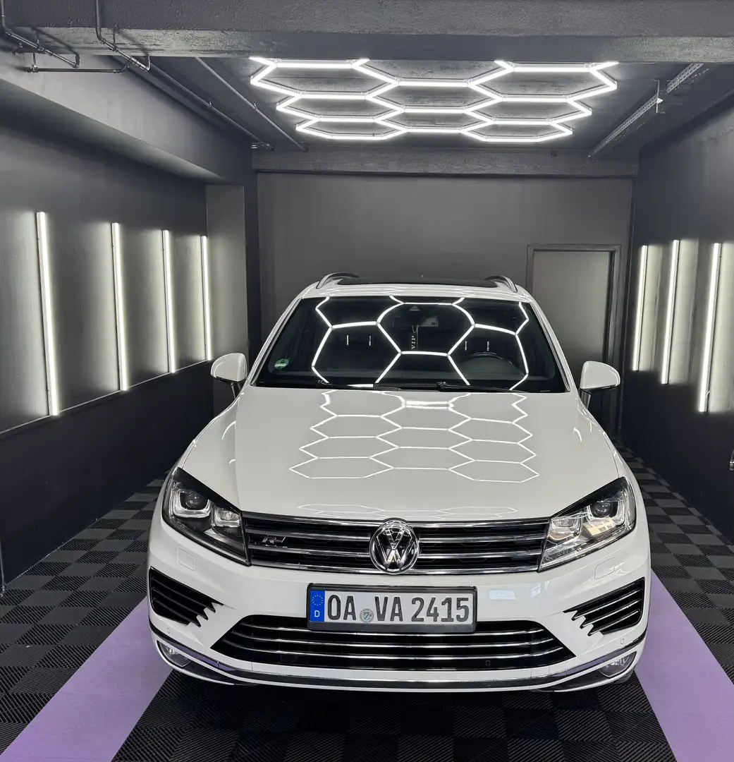 Volkswagen Touareg V6 TDI BMT/Start-Stopp Terrain Tech 4Motion Weiß - 1
