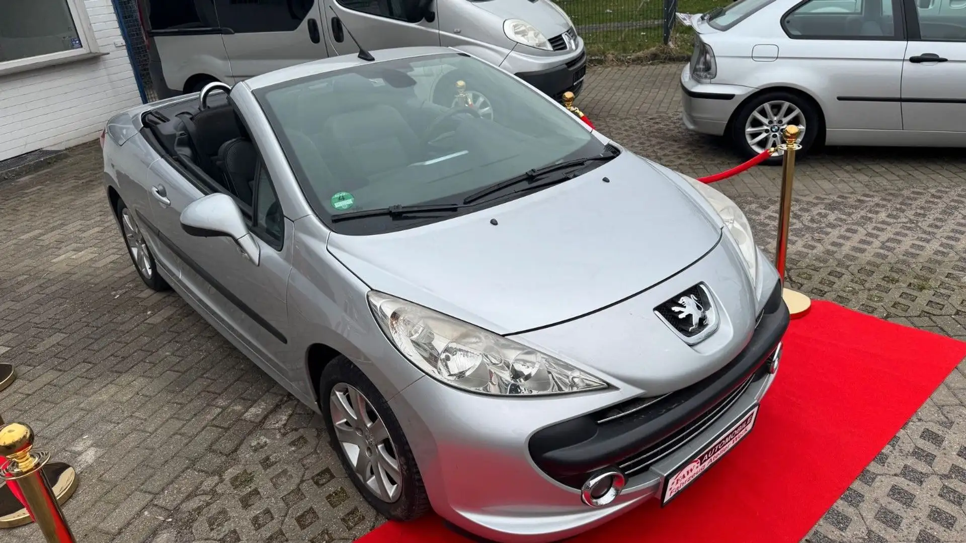 Peugeot 207 CC Cabrio-Coupe Filou/1.Hand/Klima/ Grau - 2