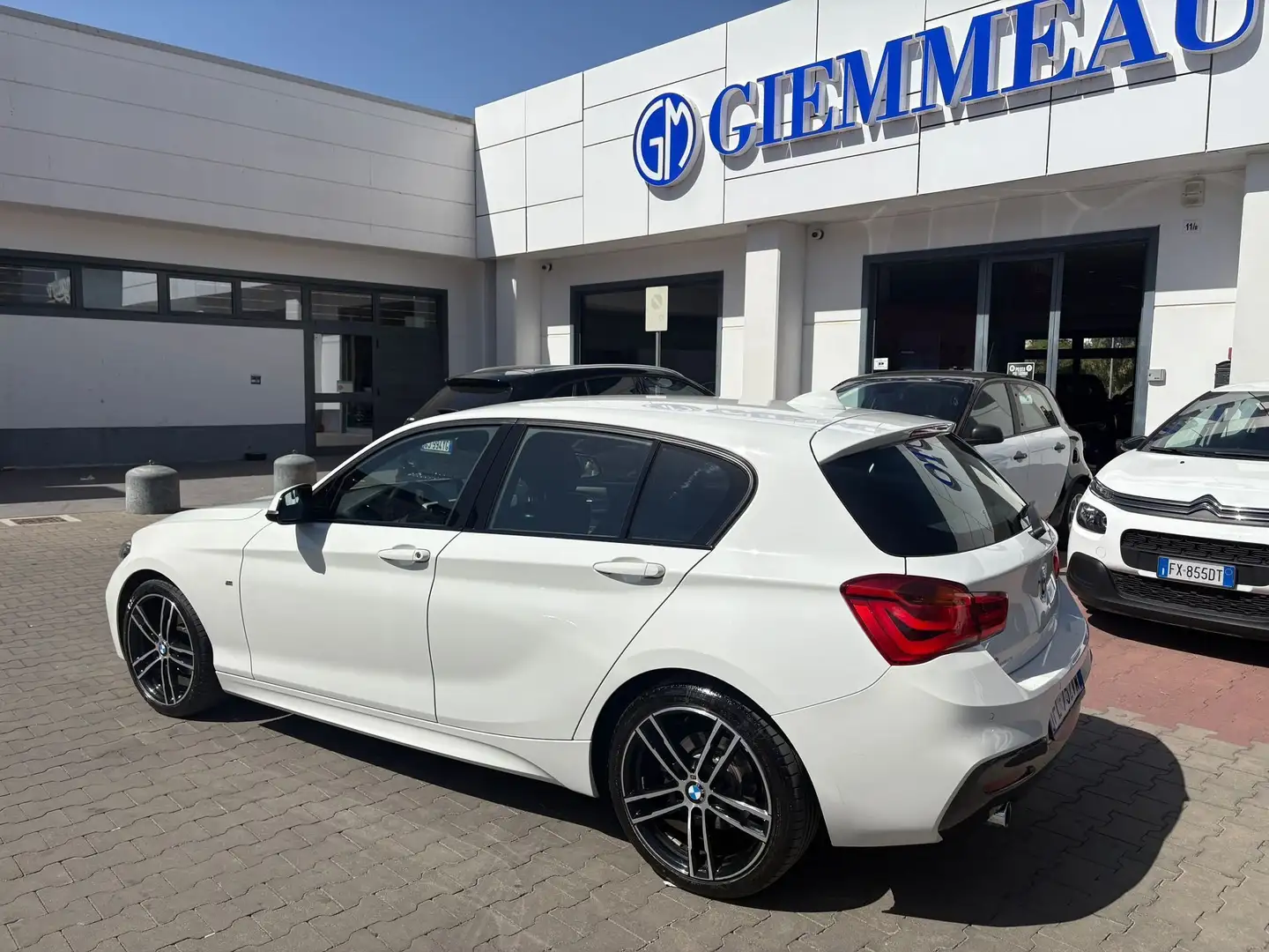 BMW 116 Serie 1 F/20-21 2015 116d Msport 5p Blanc - 2
