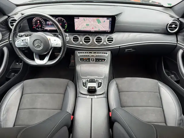 Mercedes-Benz E-Class view 13