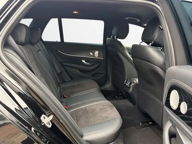 Mercedes-Benz E-Class view 14