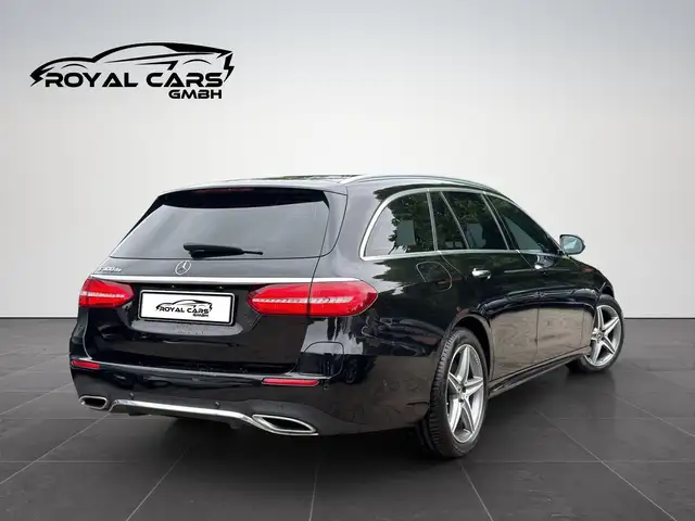 Mercedes-Benz E-Class view 9