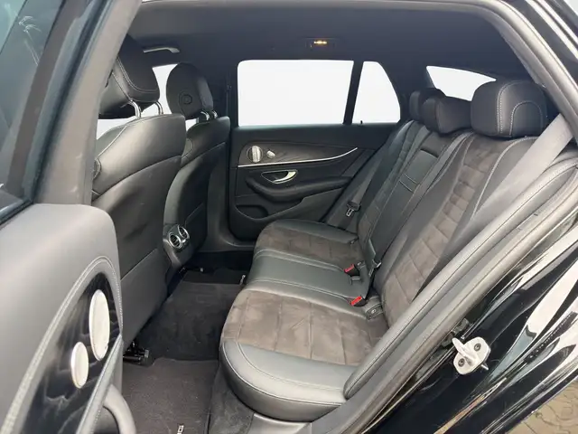 Mercedes-Benz E-Class view 12