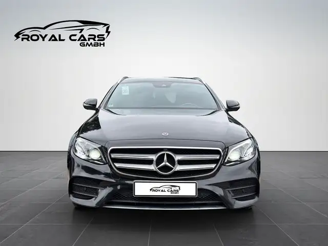 Mercedes-Benz E-Class view 2