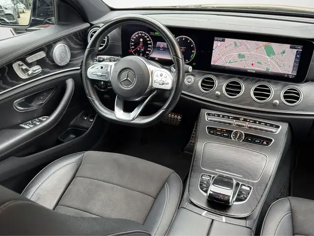 Mercedes-Benz E-Class view 11