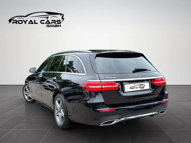 Mercedes-Benz E-Class view 7