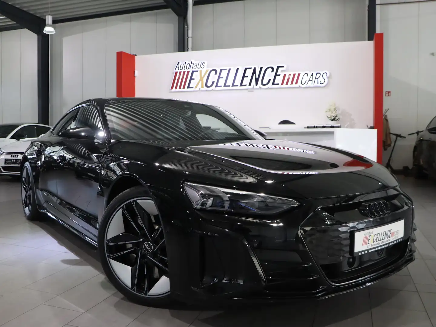 Audi RS e-tron GT RS QUATTRO S-LINE ALL-BLACK CARBON Schwarz - 2