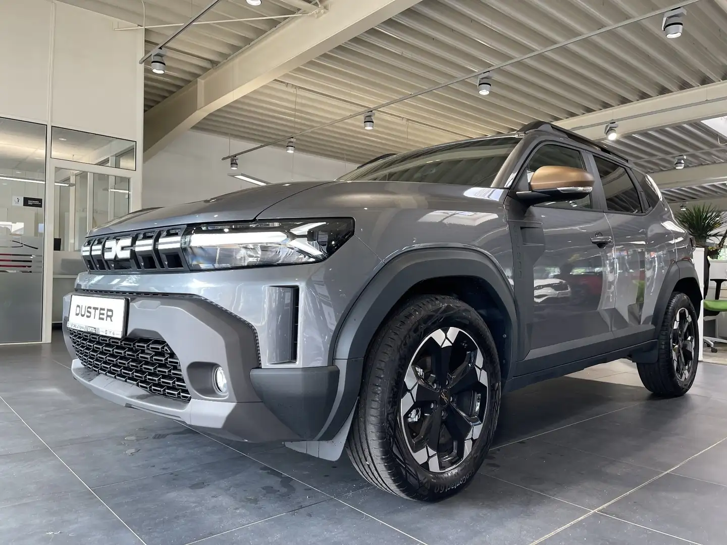 Dacia Duster Extreme TCe 130 Gris - 2