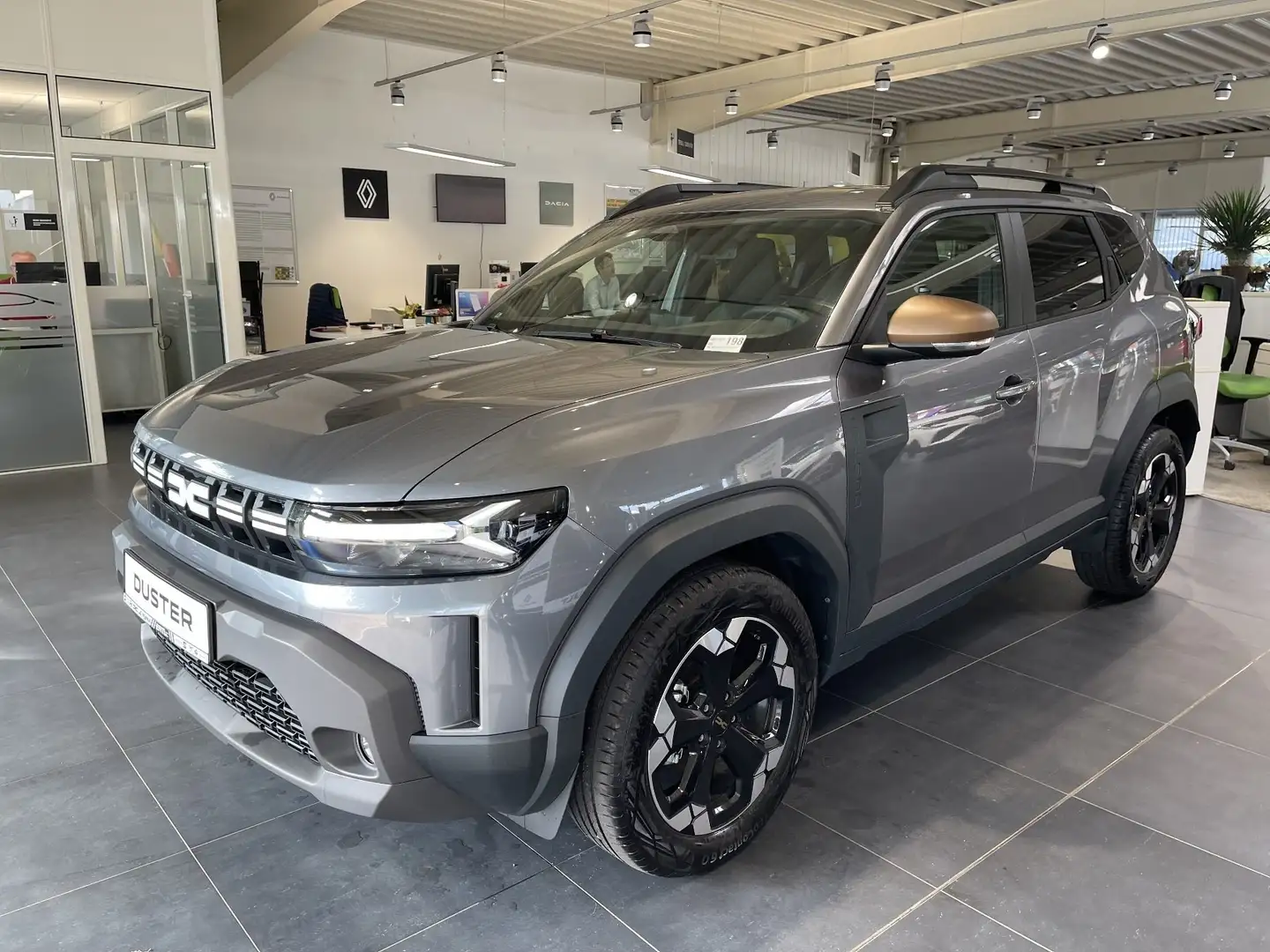 Dacia Duster Extreme TCe 130 Gris - 1