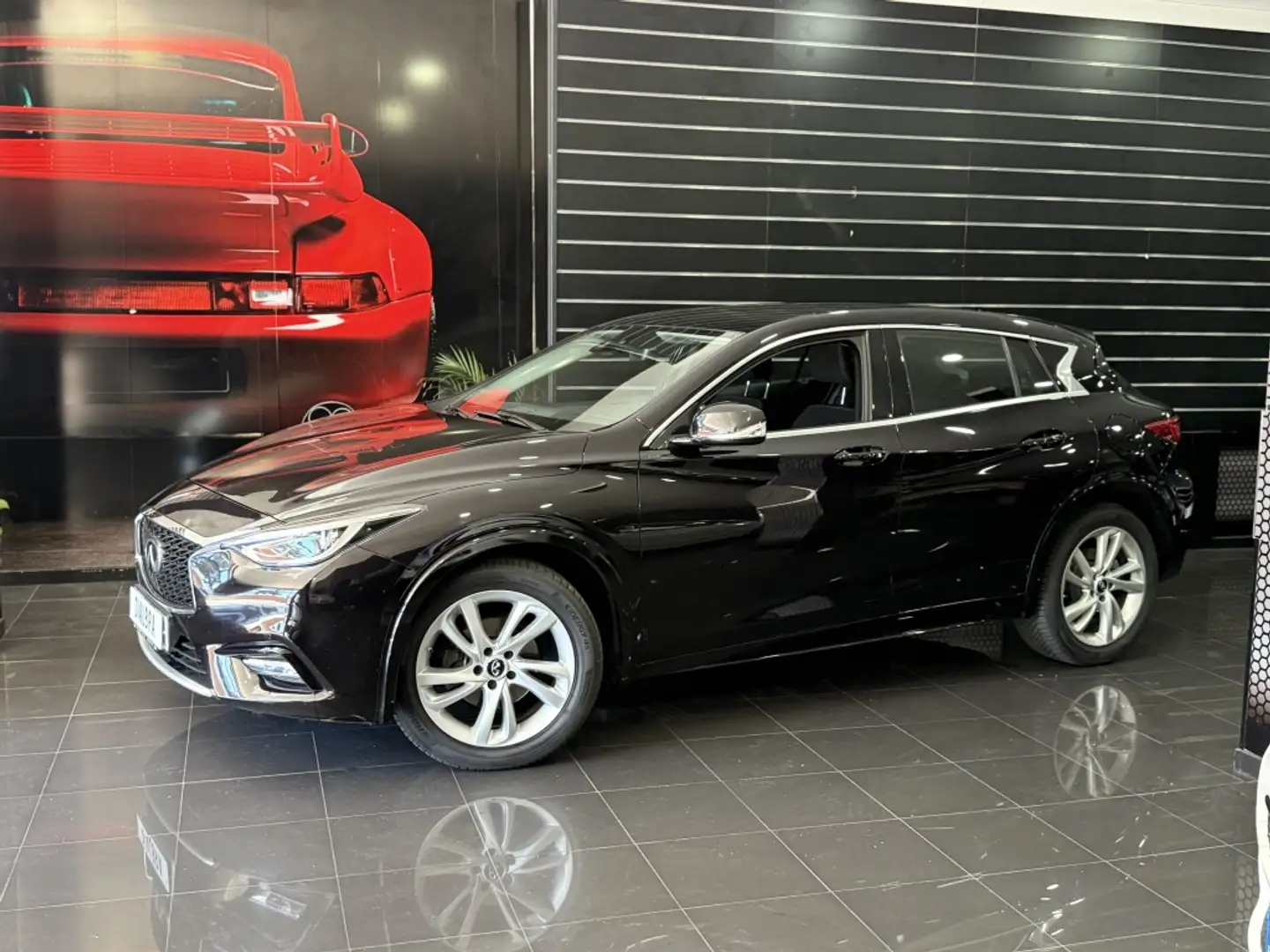 Infiniti Q30 1.5d Premium Negro - 2