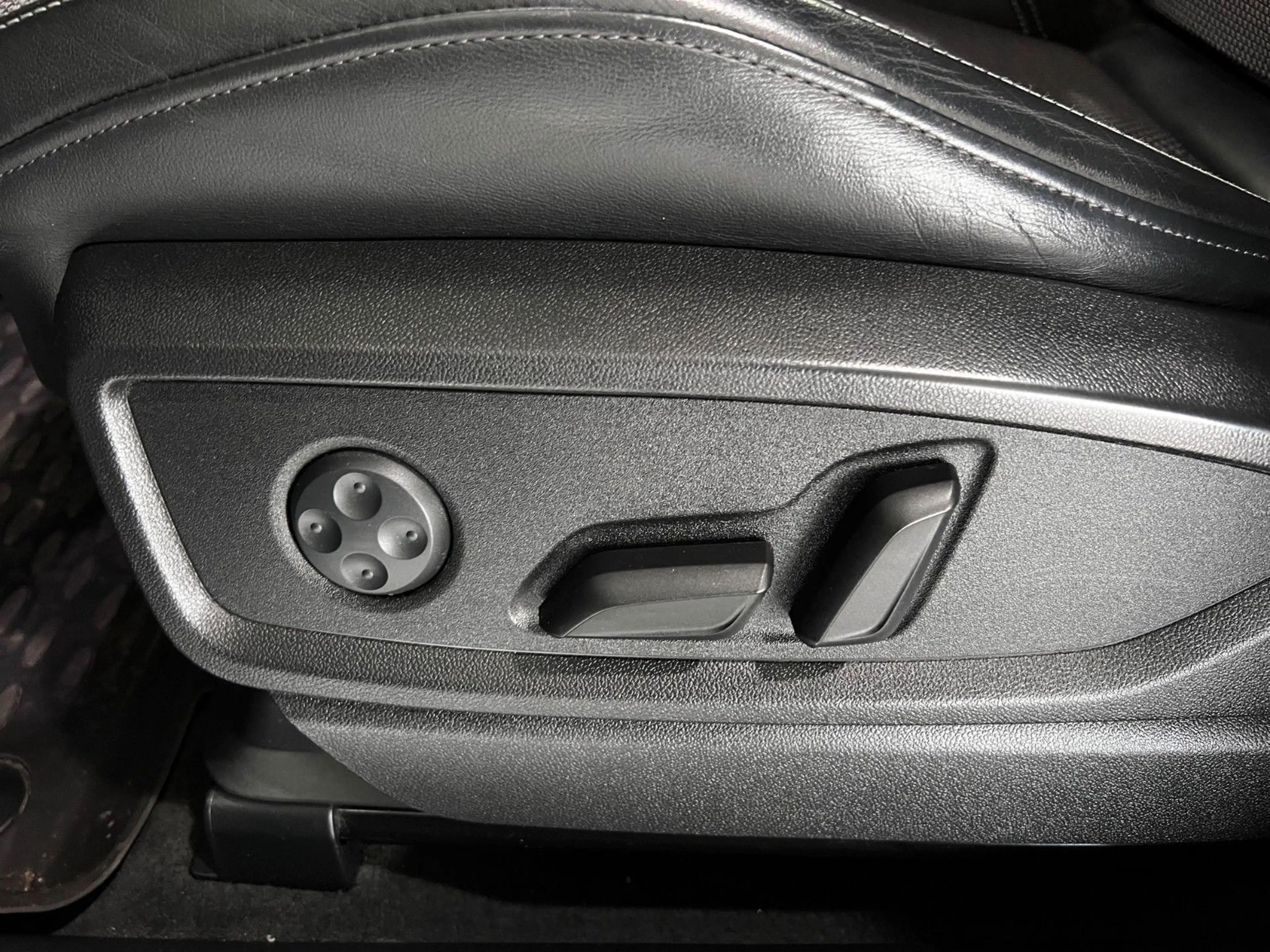 Audi Q5 QUATTRO SPORT S-LINE | NAVI | PANO | AHK — photo 20