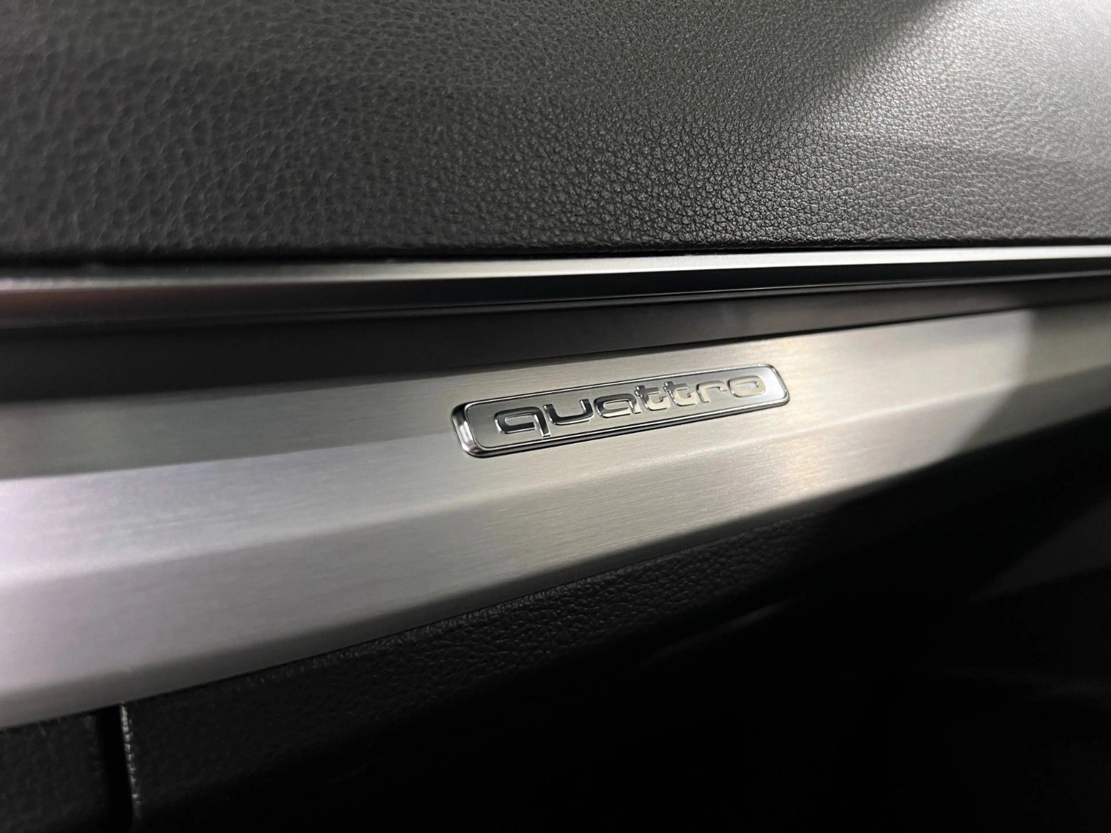 Audi Q5 QUATTRO SPORT S-LINE | NAVI | PANO | AHK — photo 16