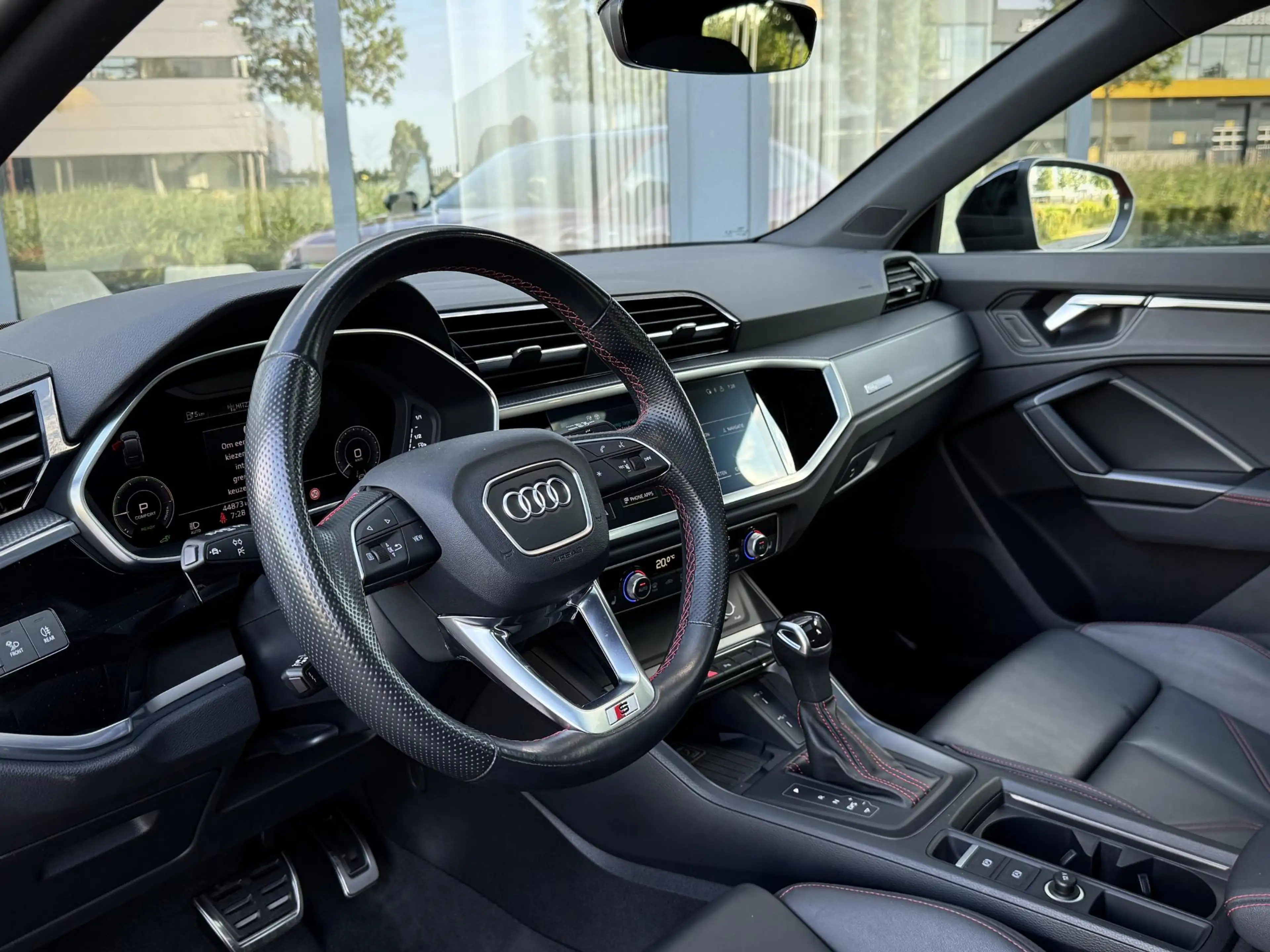 Audi Q3 Sportback 45 TFSI e S Edition Pano/Leder/ACC/Sfeer — photo 21