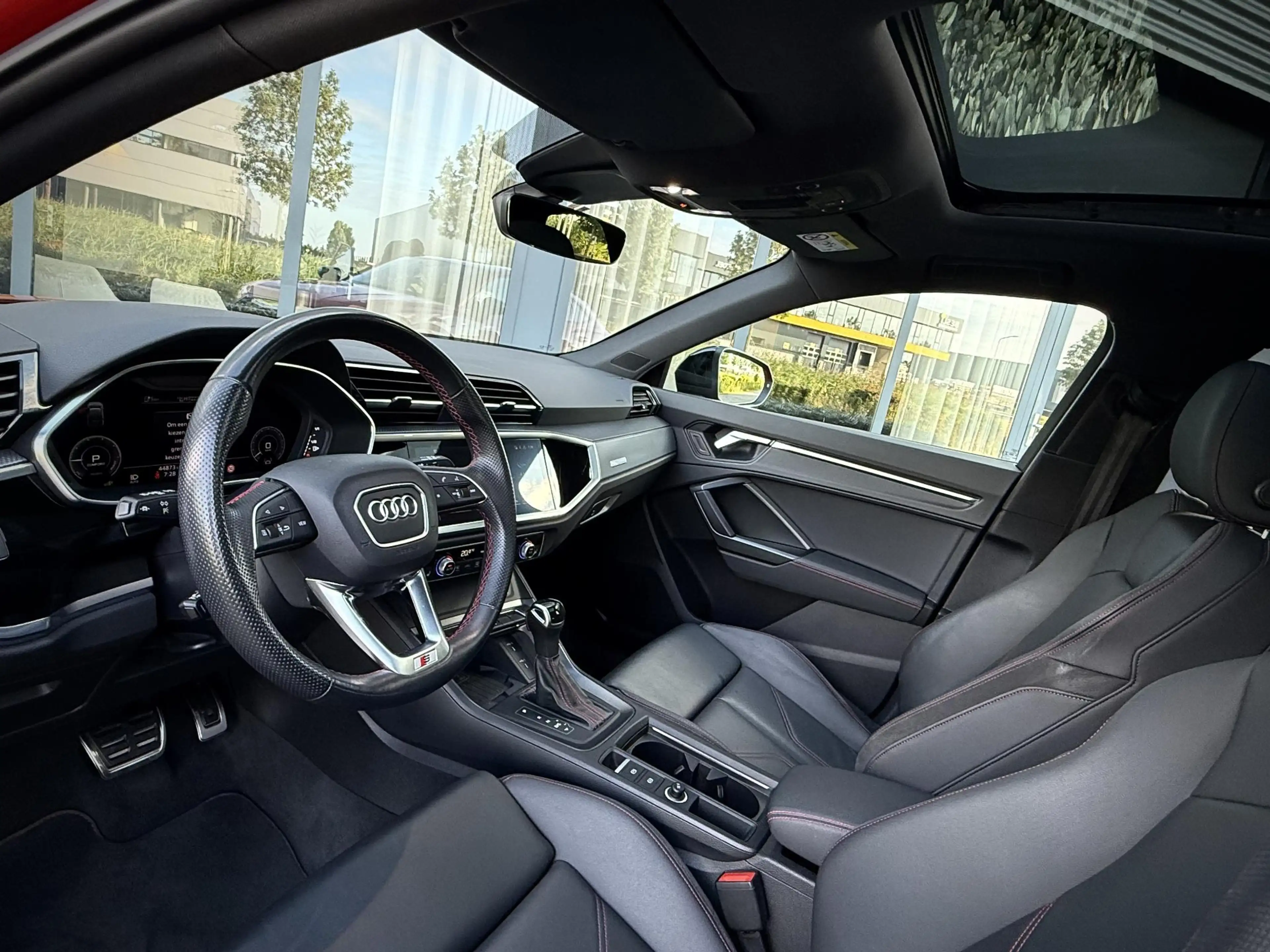 Audi Q3 Sportback 45 TFSI e S Edition Pano/Leder/ACC/Sfeer — photo 3