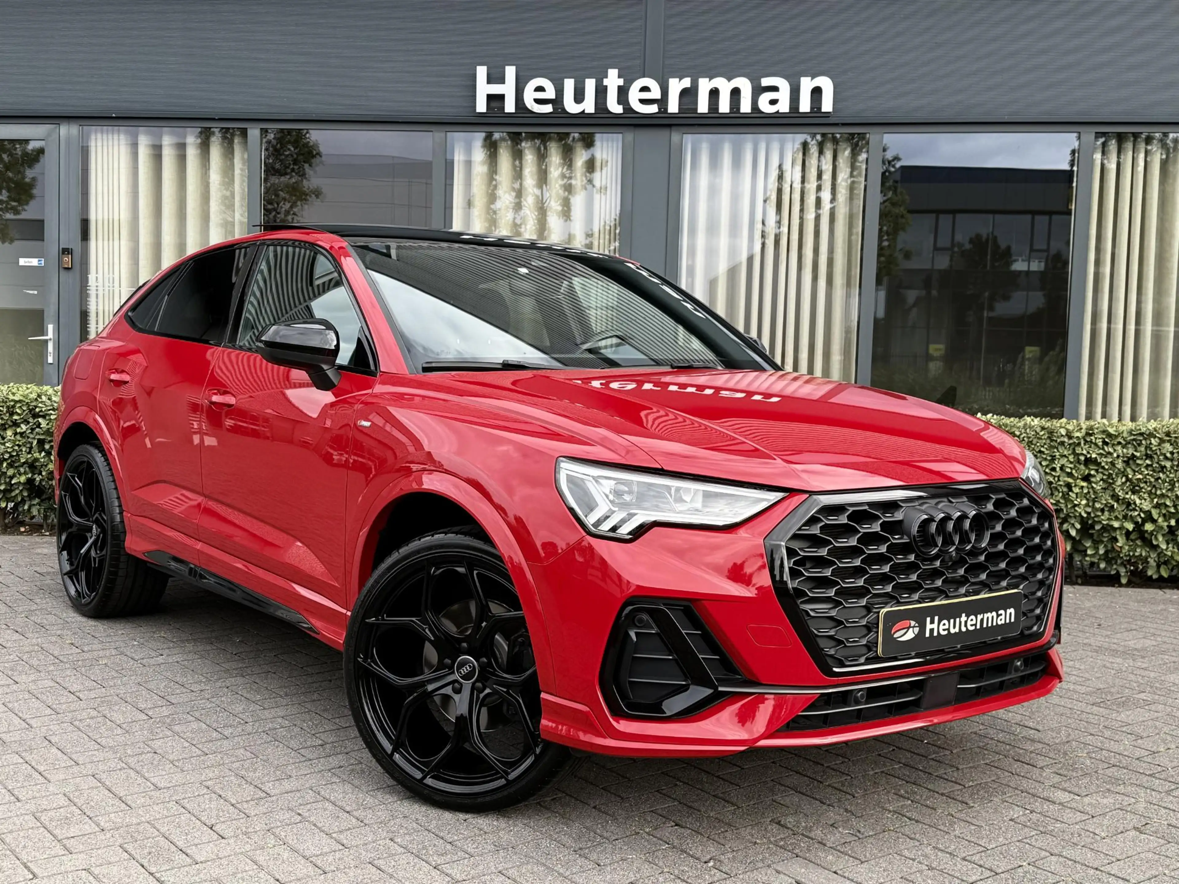 Audi Q3 Sportback 45 TFSI e S Edition Pano/Leder/ACC/Sfeer — photo 15