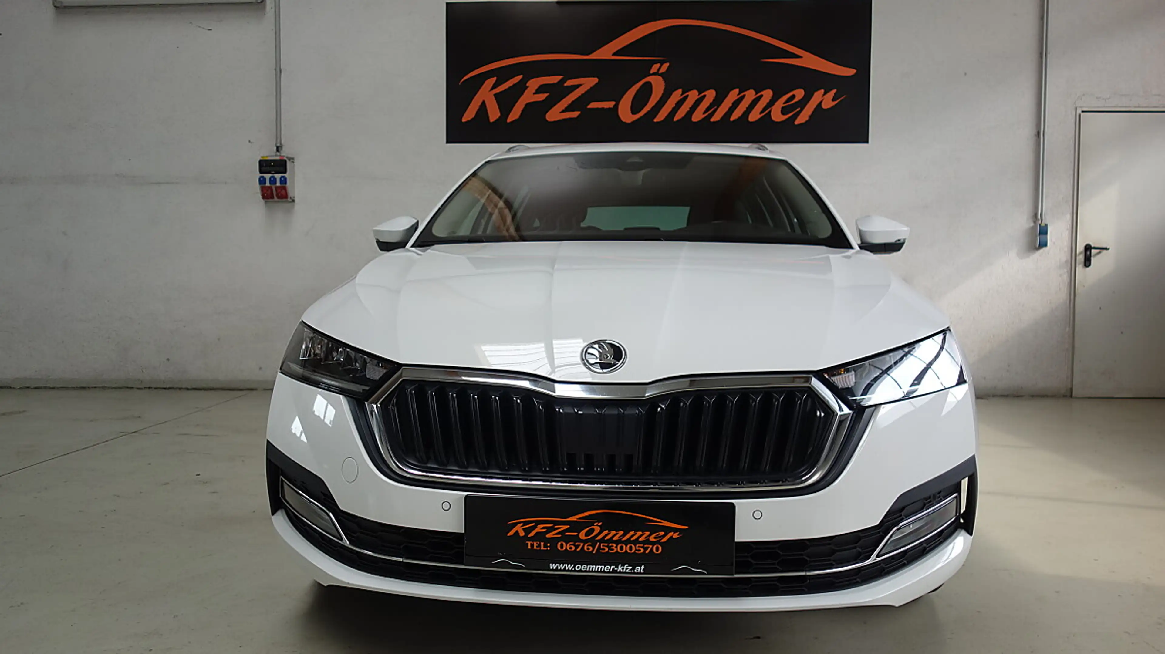 Skoda Octavia Combi 2,0 TDI Style DSG,AHK,Head-Up,Kamera,LED,... — photo 4