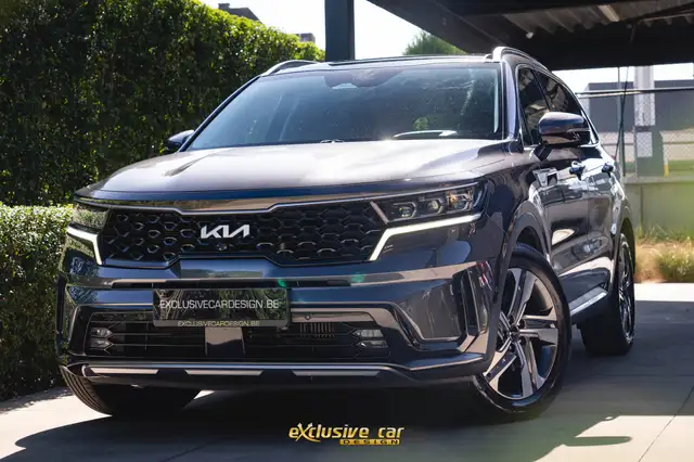 2023 Kia Sorento in Grey for sale