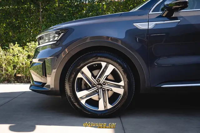 Kia Sorento view 9