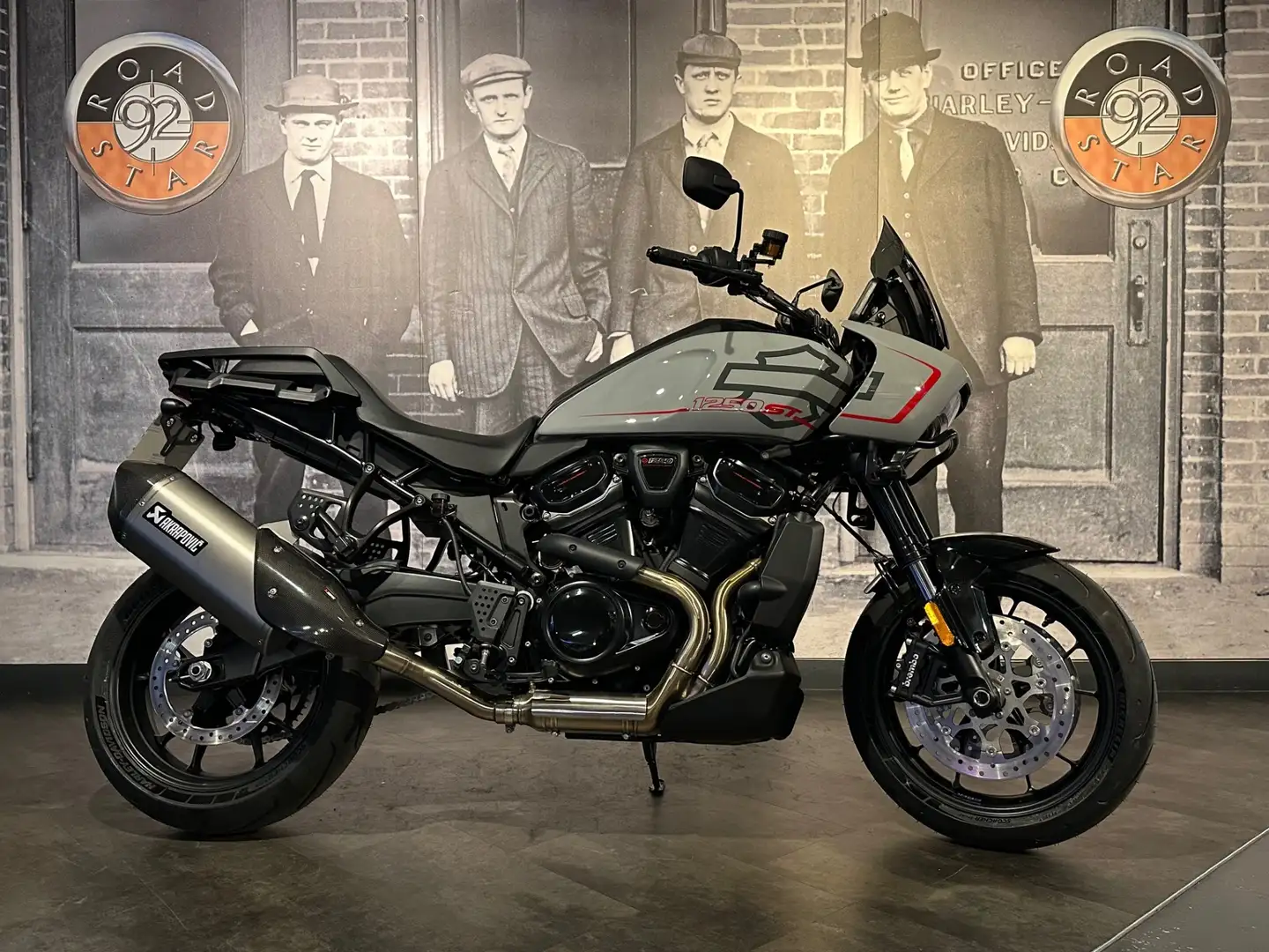 Harley-Davidson Pan America Gris - 1