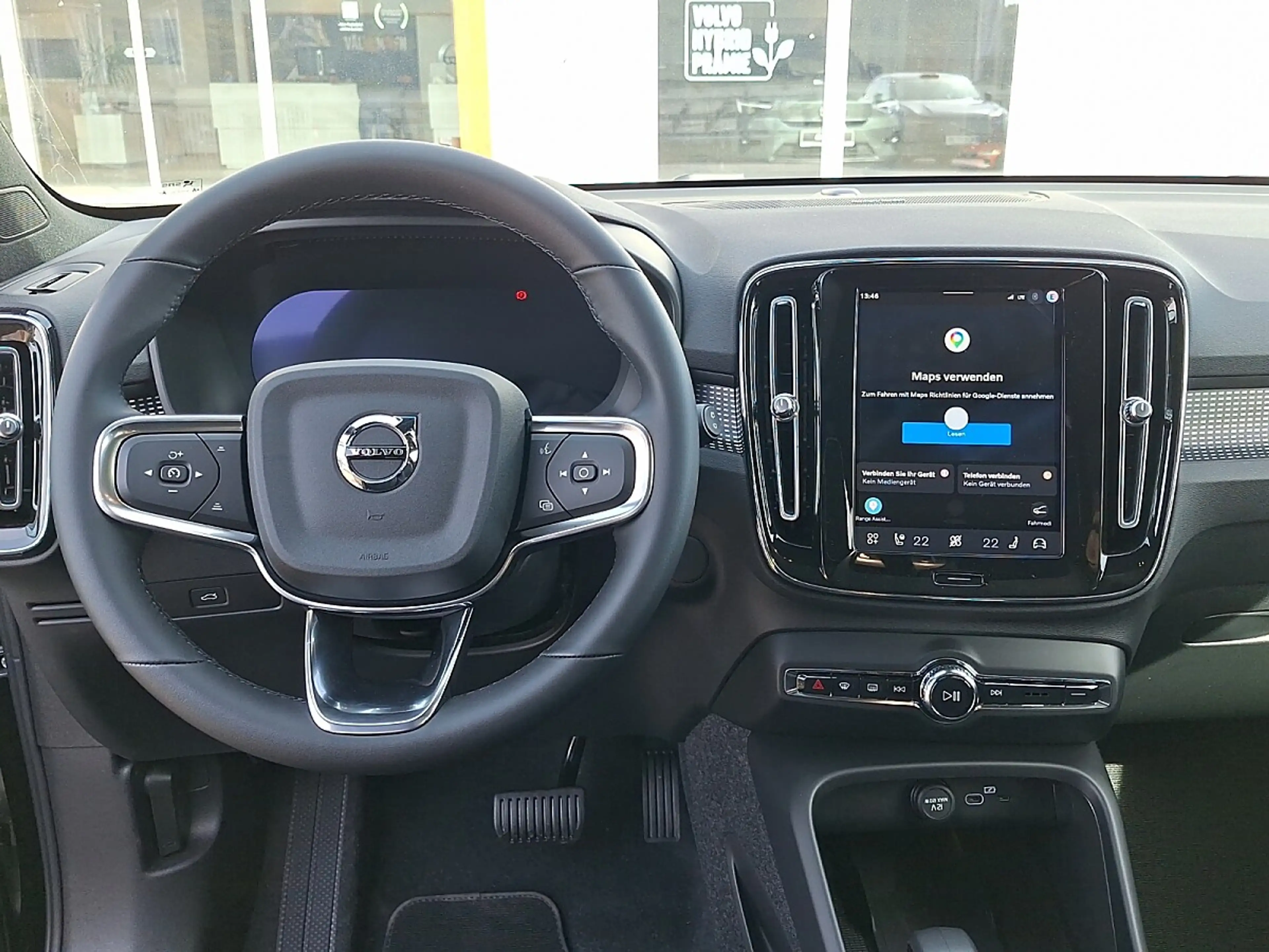 Volvo EX40 Single Motor Extended Range 82kWh Black Edition... — photo 7