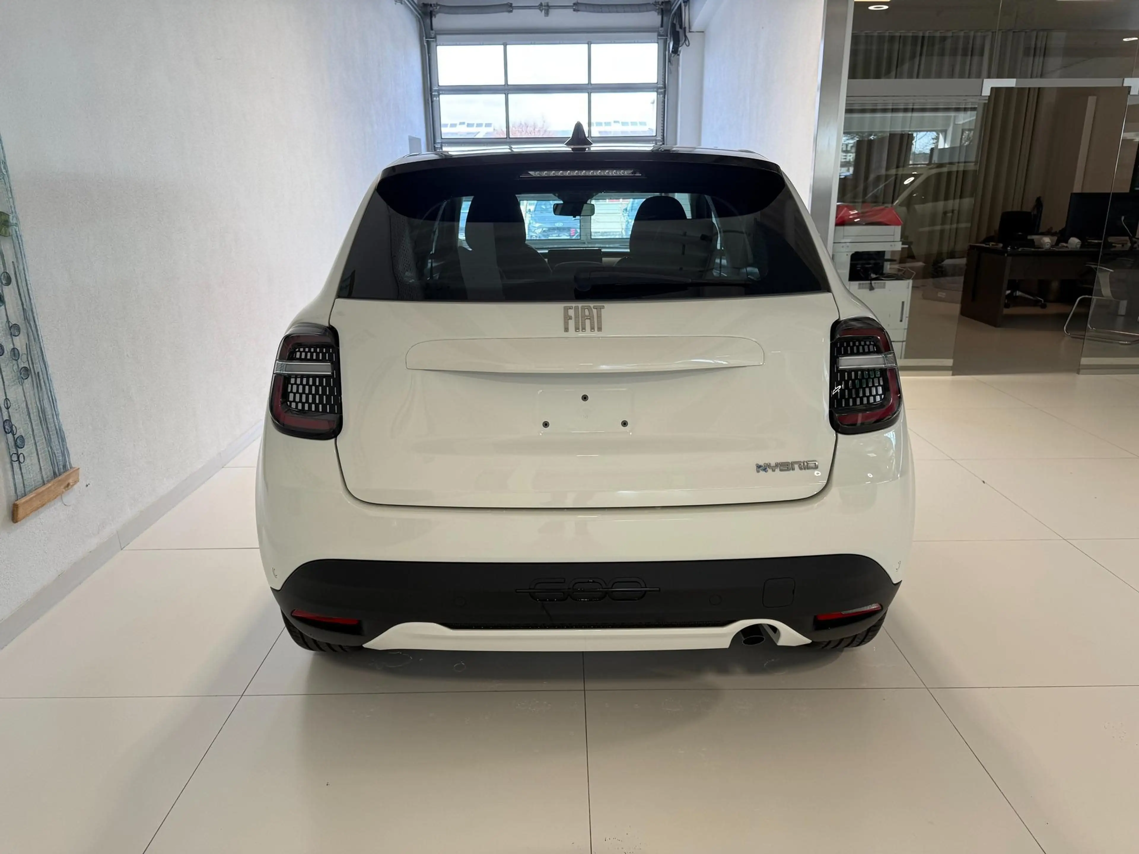 Fiat 600 POP HYBRID 1.2 T3 81 kW (110 PS) DCT Klimaanlag... — photo 6
