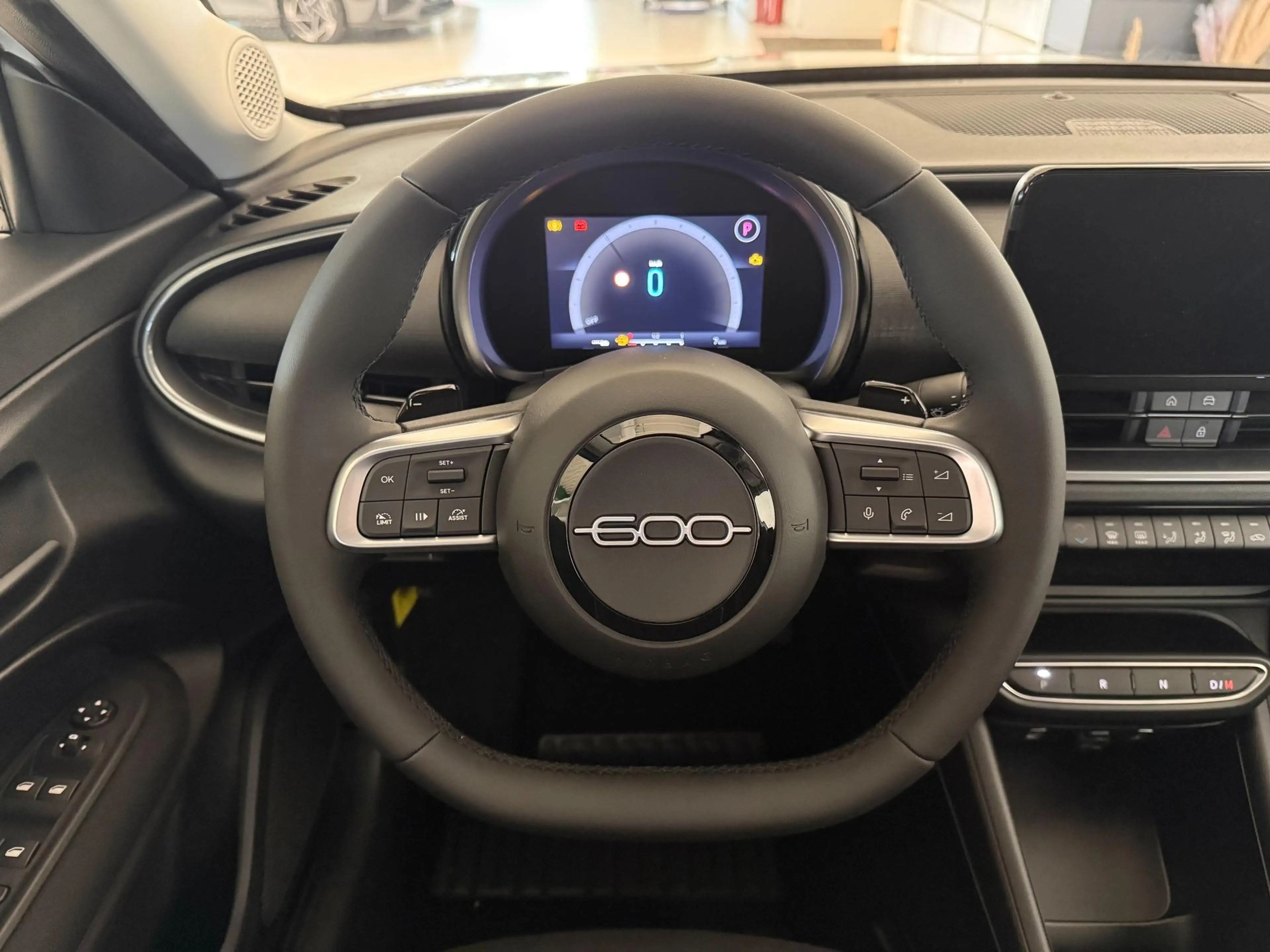 Fiat 600 POP HYBRID 1.2 T3 81 kW (110 PS) DCT Klimaanlag... — photo 11