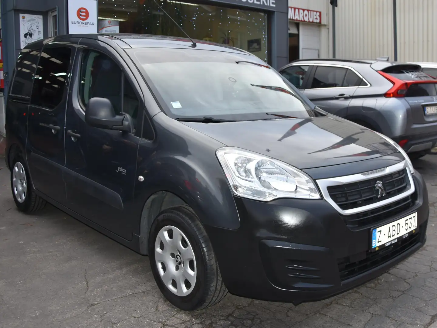 Peugeot Partner 1.6i* 1ER P* AIRCO* 3 PLACES* 53000 KM* GARANTIE ! Gris - 1