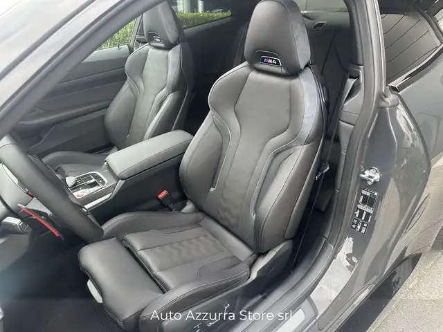 BMW M4 view 9