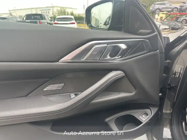 BMW M4 view 8