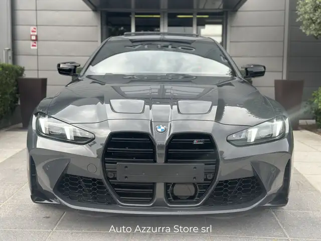BMW M4 view 2