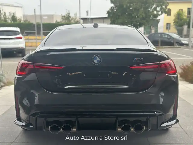 BMW M4 view 5