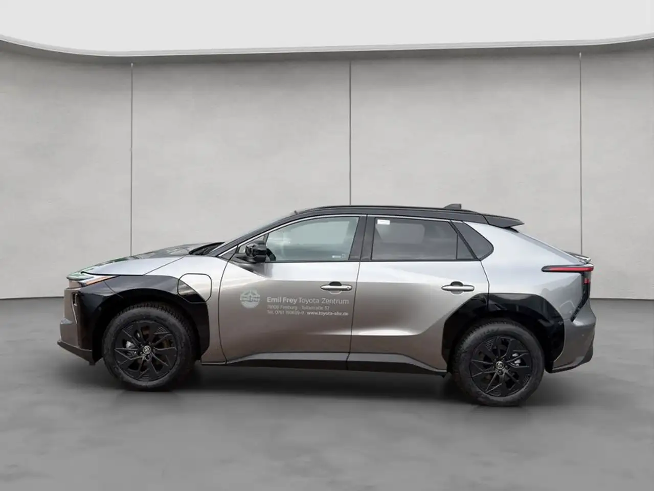 Toyota bZ4X AWD Lounge 2