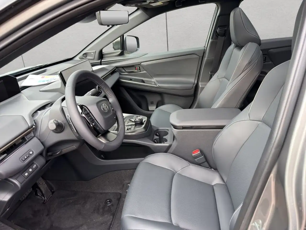 Toyota bZ4X AWD Lounge 10