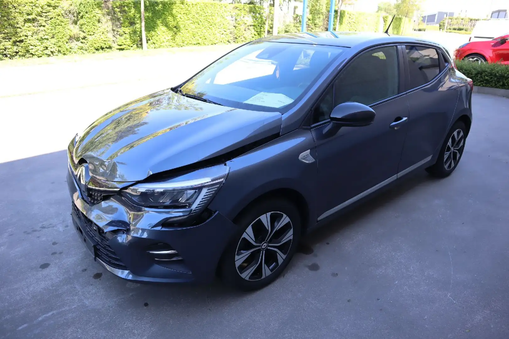 Renault Clio 1.0 Benz Grijs - 1