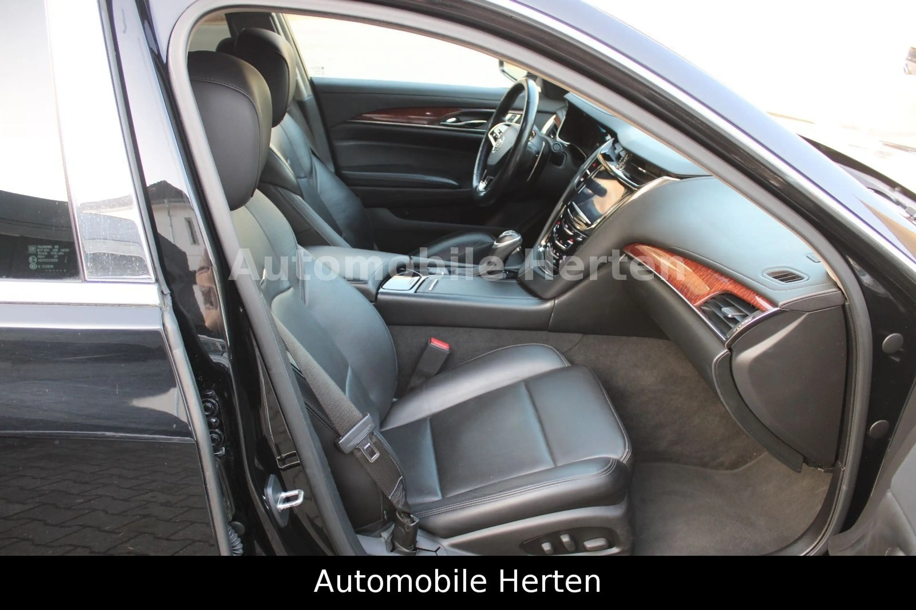 Cadillac CTS Luxury*XENON*LEDER*EL-SITZE*VOLL* — photo 9