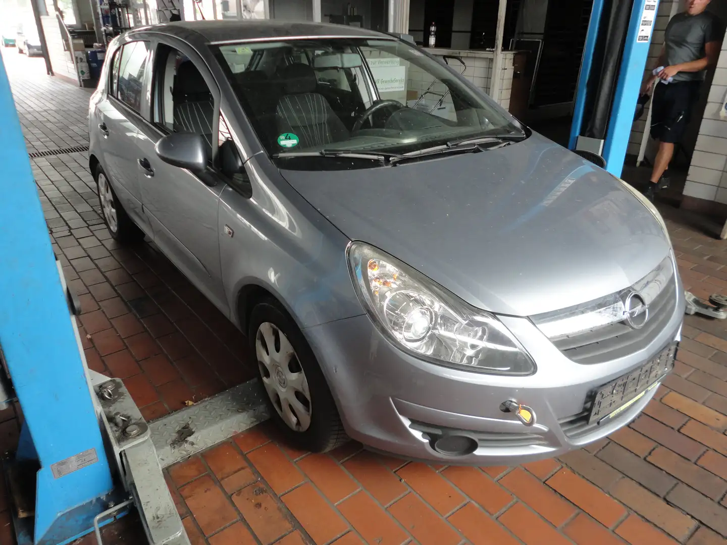 Opel Corsa Edition Grau - 1