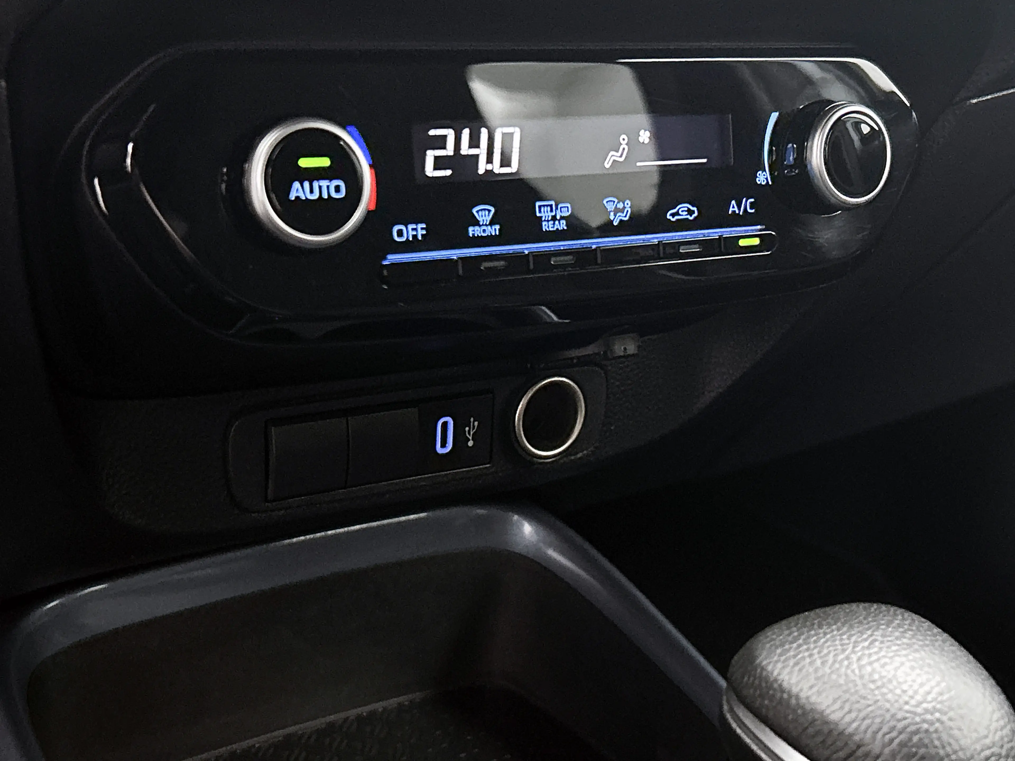 Toyota Aygo X 1.0 VVT-i S-CVT Pulse + | BTW Voertuig | Parkeerse — photo 9