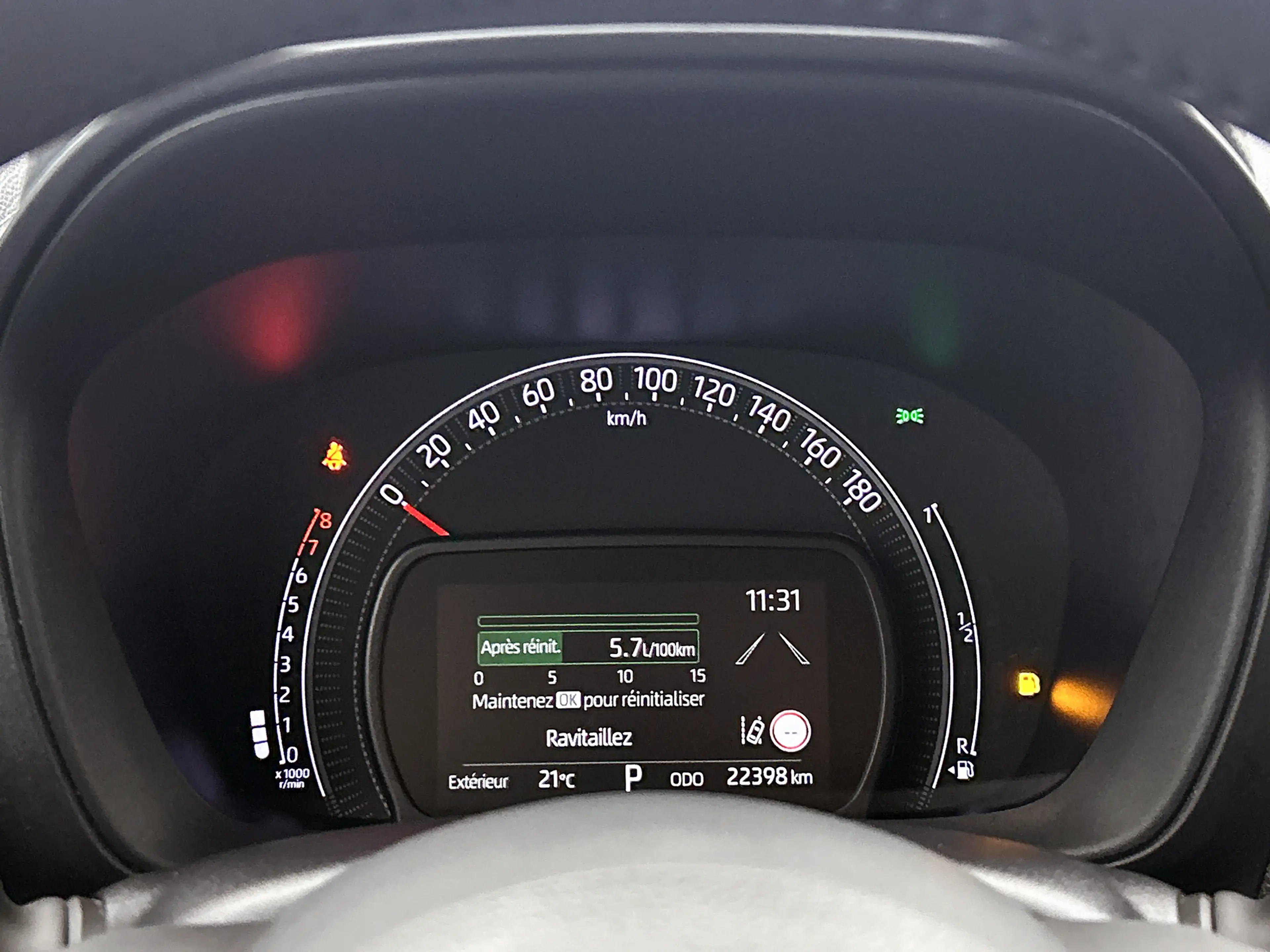 Toyota Aygo X 1.0 VVT-i S-CVT Pulse + | BTW Voertuig | Parkeerse — photo 5