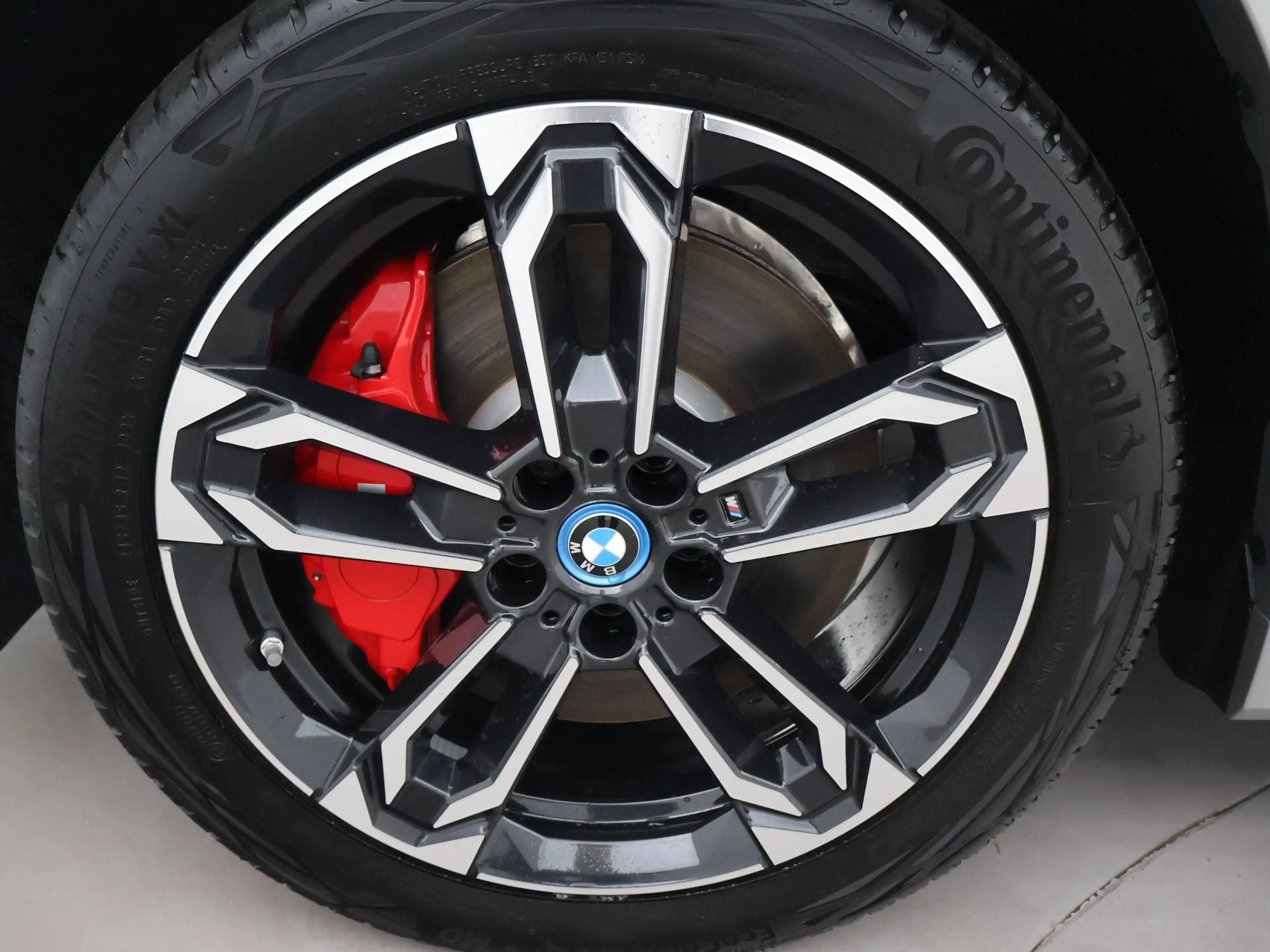 BMW iX1 eDrive20 67 kWh M SPORT EDITION *NIEUW* + TREKHAAK — photo 8