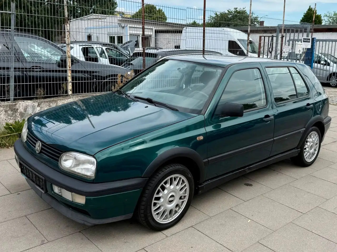 Volkswagen Golf * OLDTIMER * TÜV NEU, foto 1