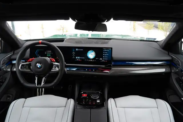 BMW M5 view 14