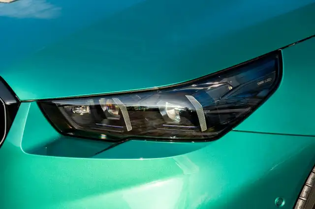 BMW M5 view 8