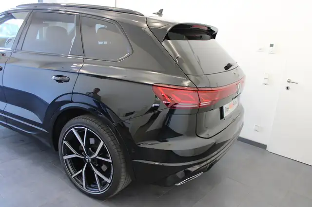 Volkswagen Touareg R-Line TDI 4MOTION Ansicht 3