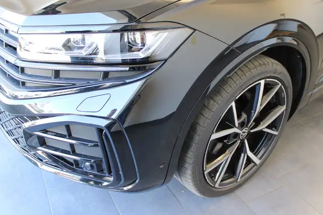 Volkswagen Touareg R-Line TDI 4MOTION Ansicht 2