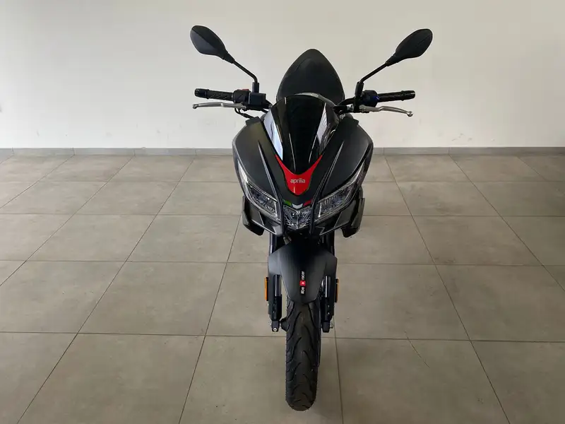 Aprilia Tuono - foto 7
