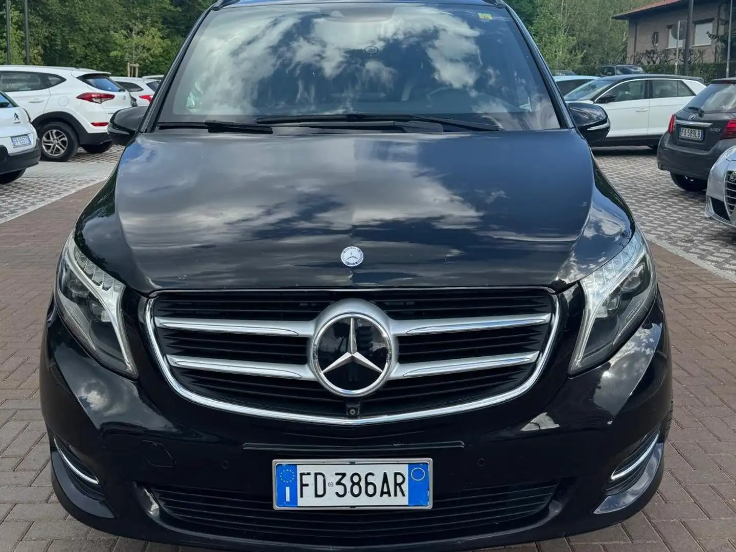Mercedes-Benz V V 250 d Premium 4matic EXTRA LONG auto#LAVORI OK Fekete - 2