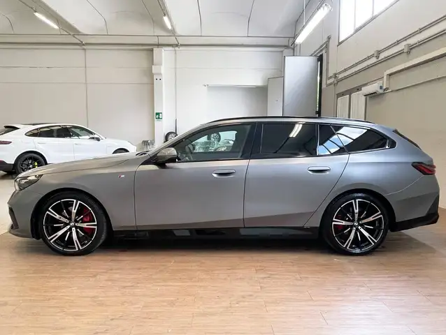 BMW 5 Series view 2