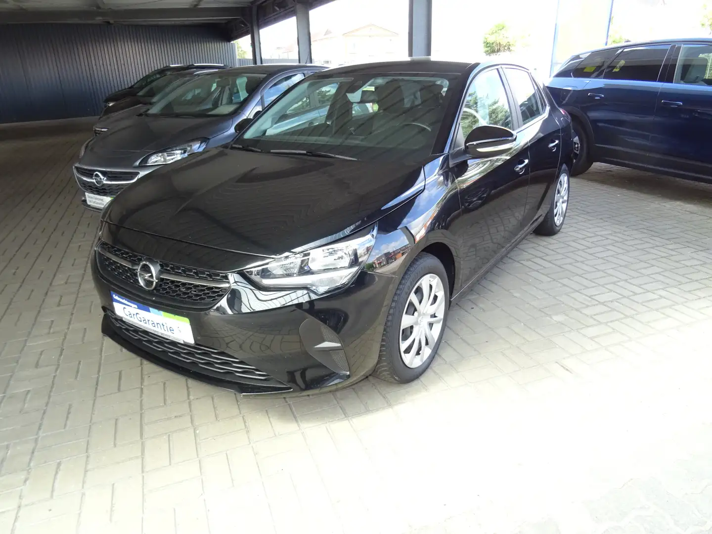 Opel Corsa Edition Zwart - 1