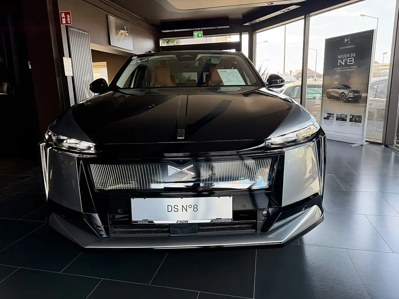 DS Automobiles N°8 2026