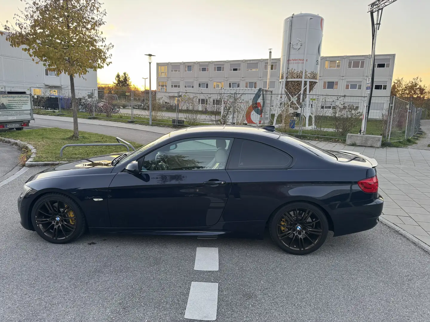 BMW 335 xDrive Coupé  (E92) Blau - 2